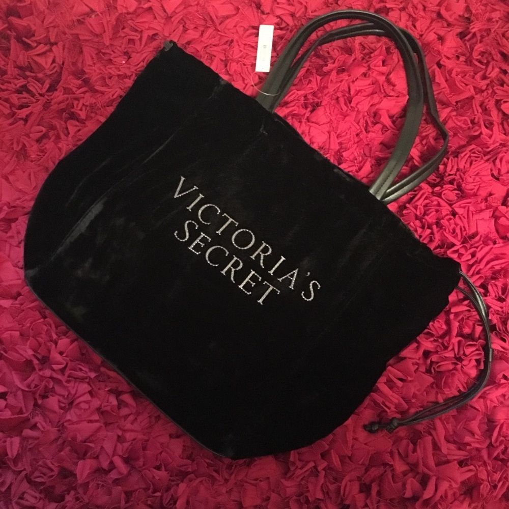 ❗️Sold❗️Victoria’s Secret Black Rhinestone Bag